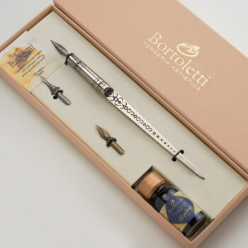 Penna calligrafica in bronzo con funzione aprilettere artigianale
