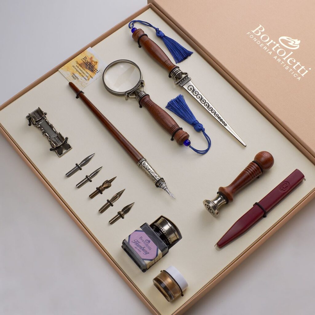Ensemble de bureau complet avec accessoires de calligraphie