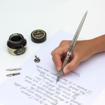 Penna calligrafica in bronzo con funzione aprilettere artigianale