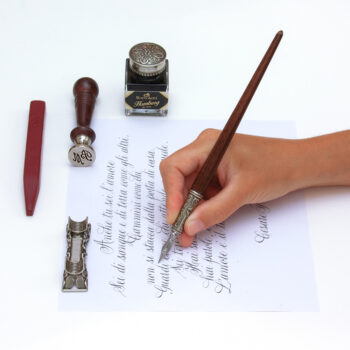 Set penna e sigillo per ceralacca con penna in legno e supporto